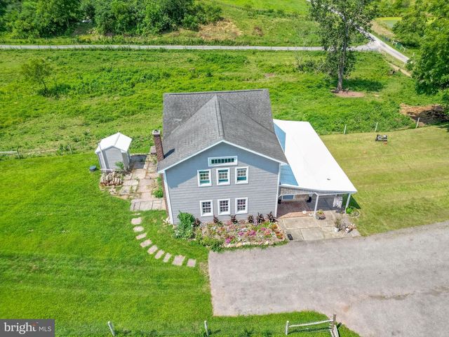 103 POND LN, Middleburg, PA 17842