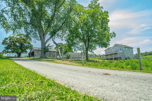 103 POND LN, Middleburg, PA 17842