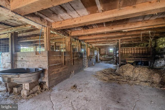 103 POND LN, Middleburg, PA 17842