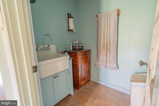 103 POND LN, Middleburg, PA 17842