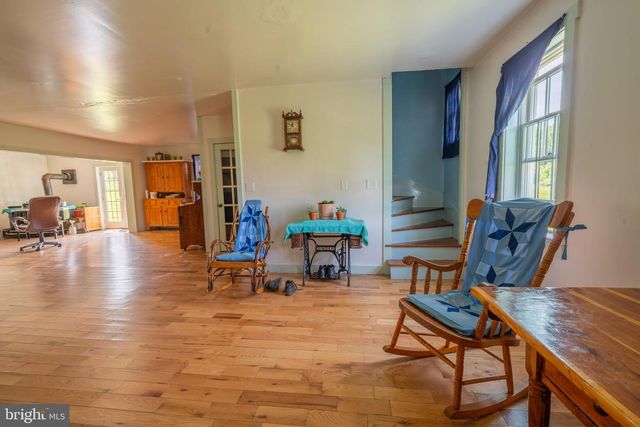 103 POND LN, Middleburg, PA 17842