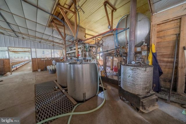 103 POND LN, Middleburg, PA 17842