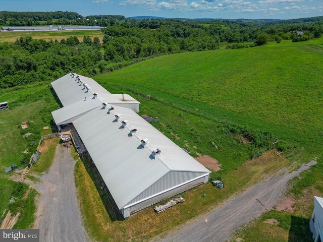 103 POND LN, Middleburg, PA 17842