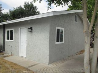 852 Davidson Avenue N 1/2, San Bernardino, CA 92411
