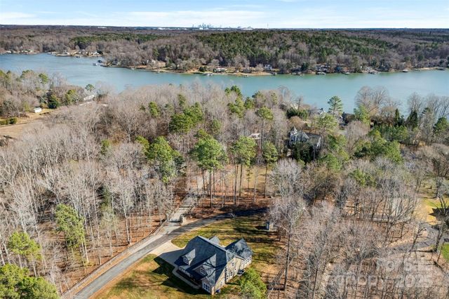 516 Lands End Trail, Belmont, NC 28012