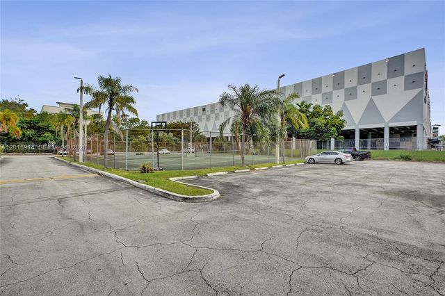 8335 SW 72nd Ave 205D, Miami, FL 33143