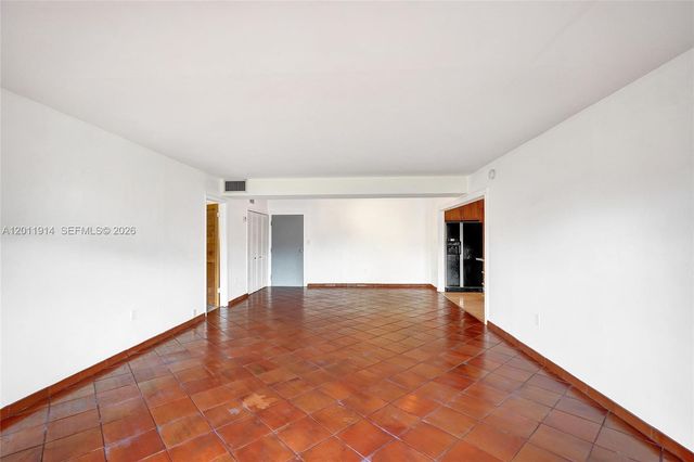 8335 SW 72nd Ave 205D, Miami, FL 33143