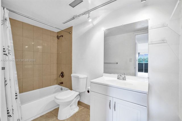 8335 SW 72nd Ave 205D, Miami, FL 33143