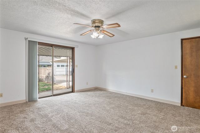 2661 Maple Street, Longview, WA 98632