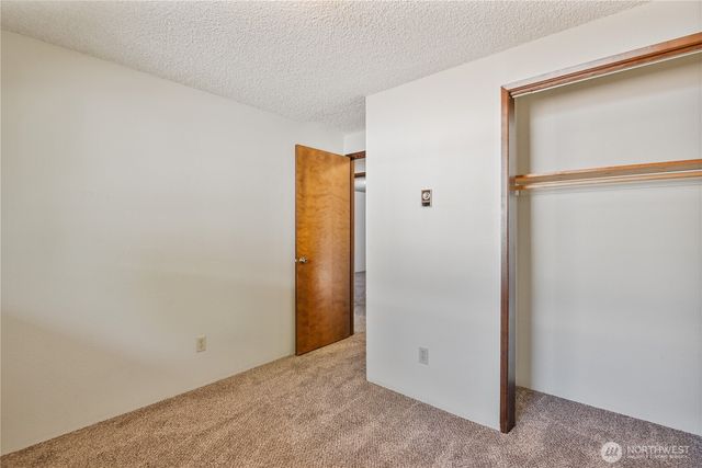 2661 Maple Street, Longview, WA 98632