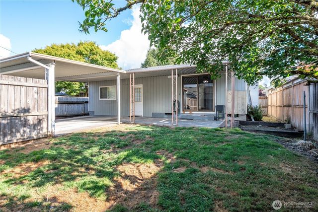 2661 Maple Street, Longview, WA 98632