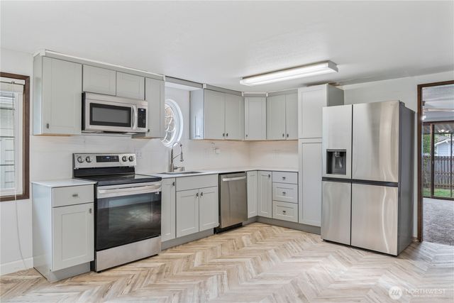 2661 Maple Street, Longview, WA 98632