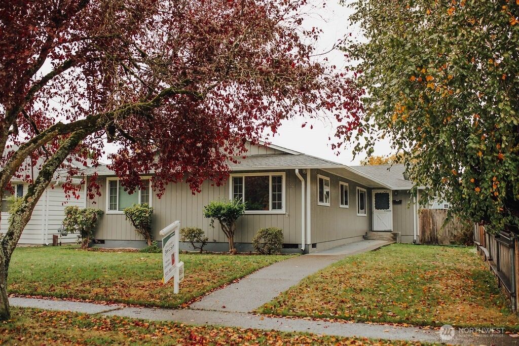2661 Maple Street, Longview, WA 98632