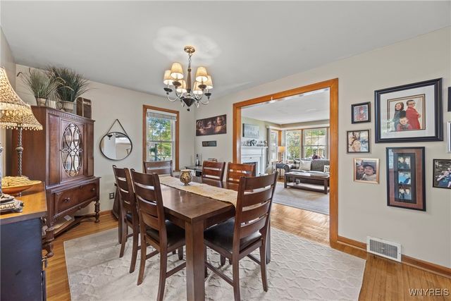 29 Rainbow Terrace, Orchard Park, NY 14127