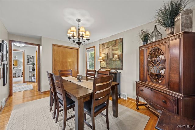 29 Rainbow Terrace, Orchard Park, NY 14127