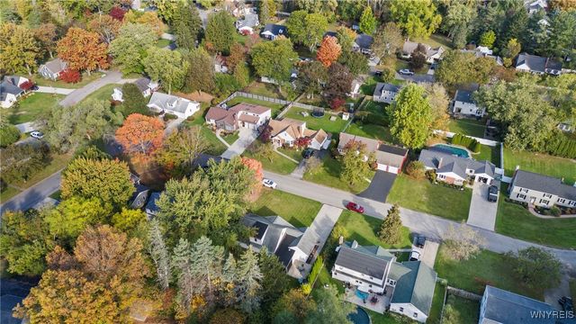 29 Rainbow Terrace, Orchard Park, NY 14127