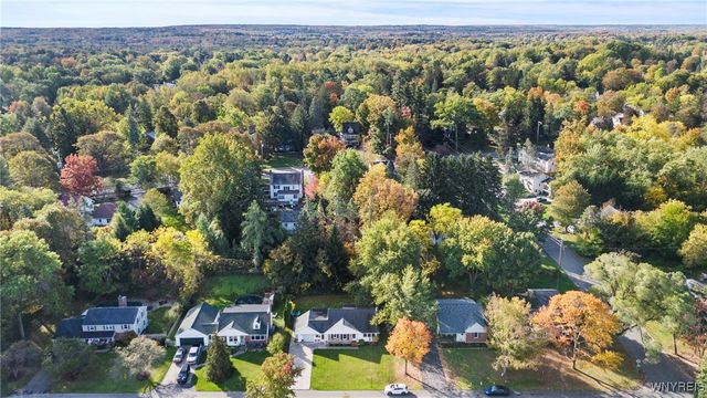 29 Rainbow Terrace, Orchard Park, NY 14127