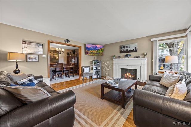 29 Rainbow Terrace, Orchard Park, NY 14127