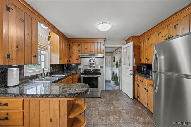 29 Rainbow Terrace, Orchard Park, NY 14127