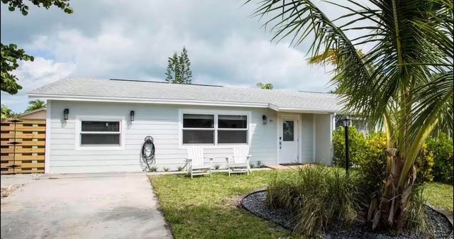 85 S Las Olas Drive, Jensen Beach, FL 34957