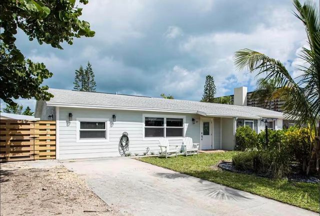 85 S Las Olas Drive, Jensen Beach, FL 34957