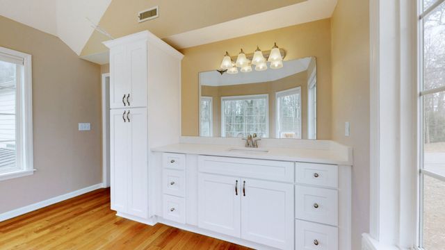 549 Ridgecrest Dr, Mcminnville, TN 37110