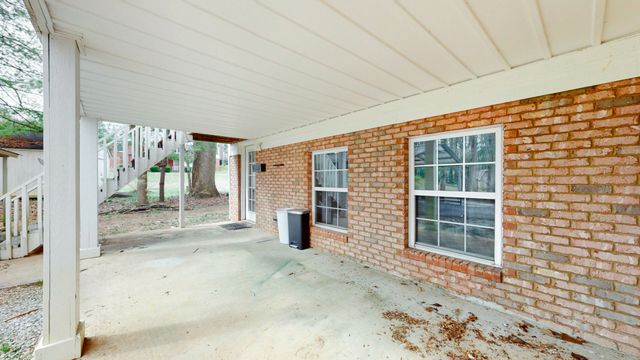 549 Ridgecrest Dr, Mcminnville, TN 37110