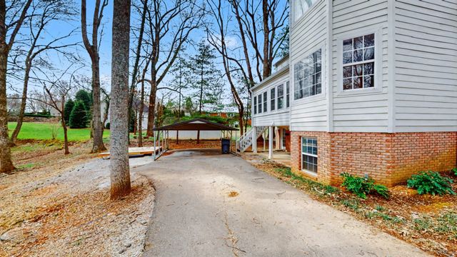 549 Ridgecrest Dr, Mcminnville, TN 37110