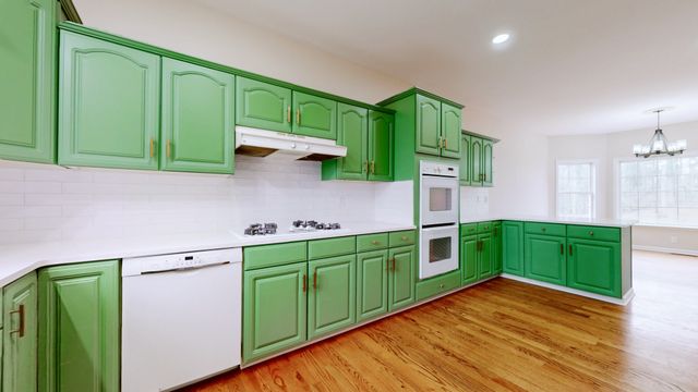 549 Ridgecrest Dr, Mcminnville, TN 37110