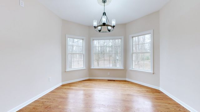 549 Ridgecrest Dr, Mcminnville, TN 37110