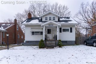 22799 Oakwood Avenue, Eastpointe, MI 48021