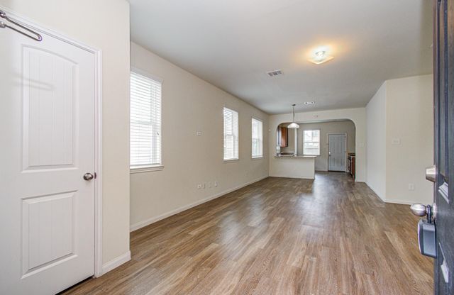 10335 Solitude Way, Houston, TX 77044