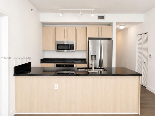 1111 SW 1st Ave 1716-N, Miami, FL 33130