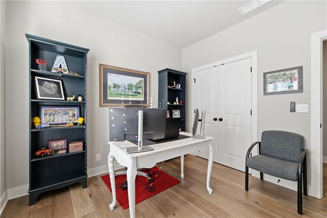 2617 SW Hook Farm Lane, Lee's Summit, MO 64082