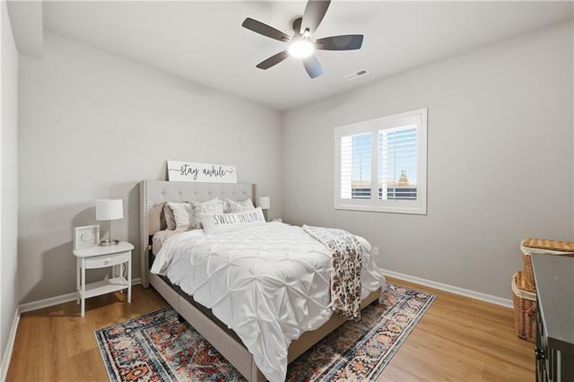 2617 SW Hook Farm Lane, Lee's Summit, MO 64082