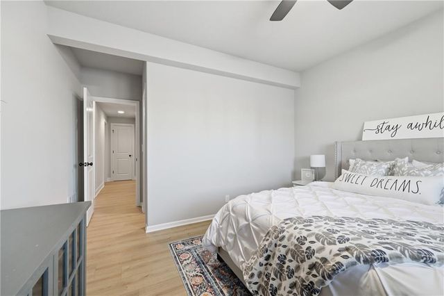 2617 SW Hook Farm Lane, Lee's Summit, MO 64082