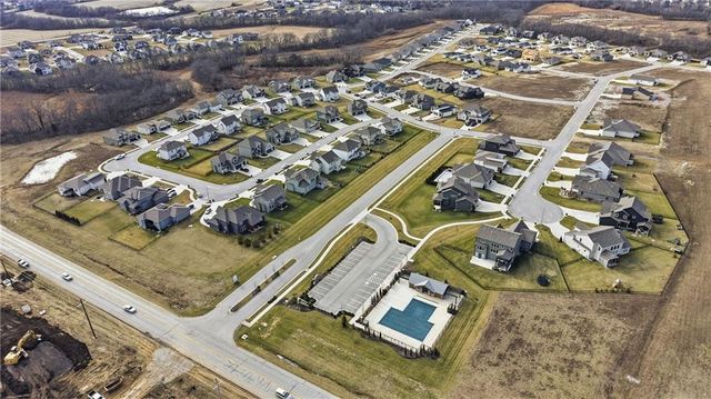 2617 SW Hook Farm Lane, Lee's Summit, MO 64082