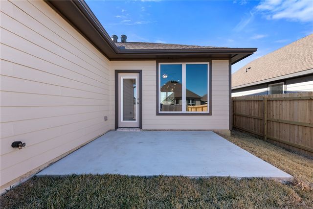 10633 Burgundy Berry Way, Bryan, TX 77845