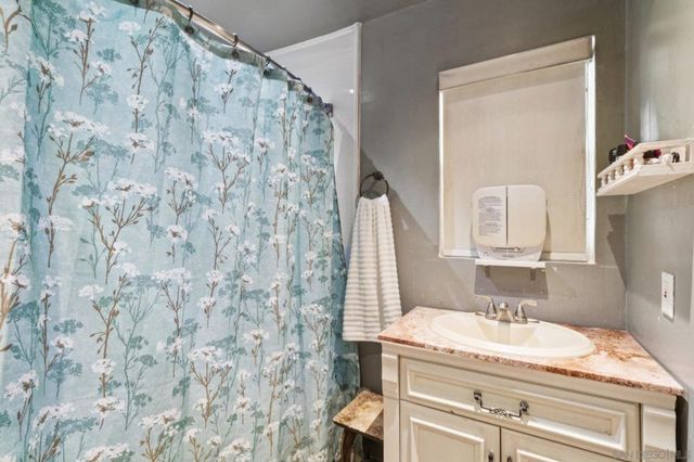 1014 Sumner, El Cajon, CA 92021