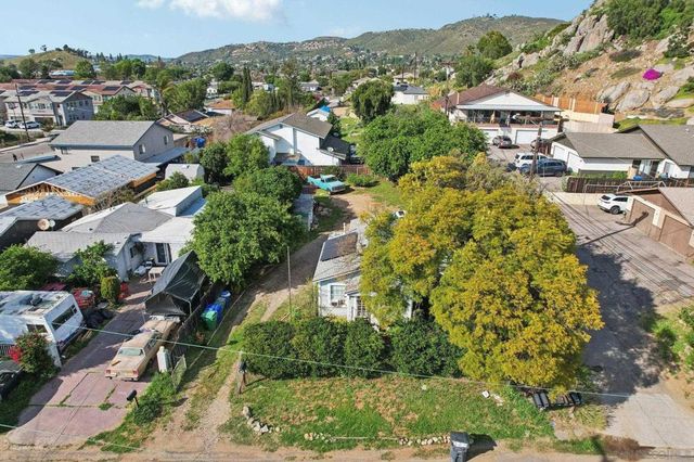 1014 Sumner, El Cajon, CA 92021