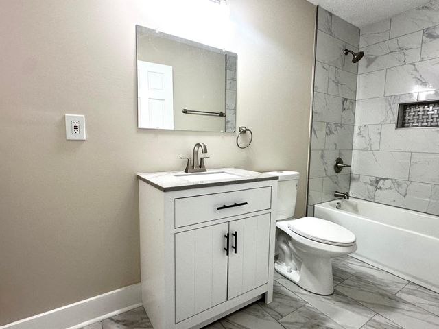 825 ROANOKE AVE, Memphis, TN 38106