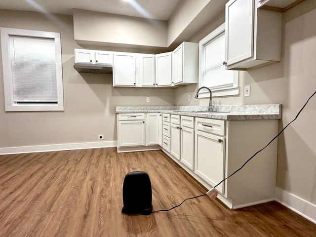 825 ROANOKE AVE, Memphis, TN 38106