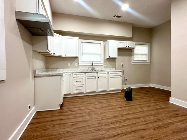 825 ROANOKE AVE, Memphis, TN 38106