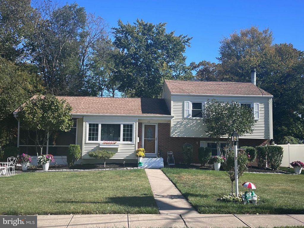 30 CHELMSFORD, Ewing, NJ 08618