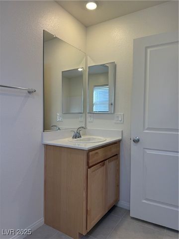 10175 Bridging Street, Las Vegas, NV 89166