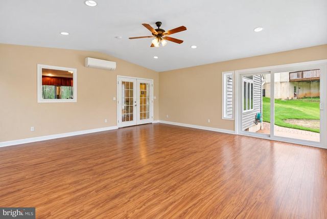 104 NOBLE DR, Downingtown, PA 19335
