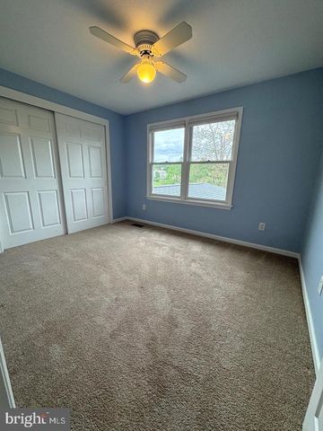 104 NOBLE DR, Downingtown, PA 19335