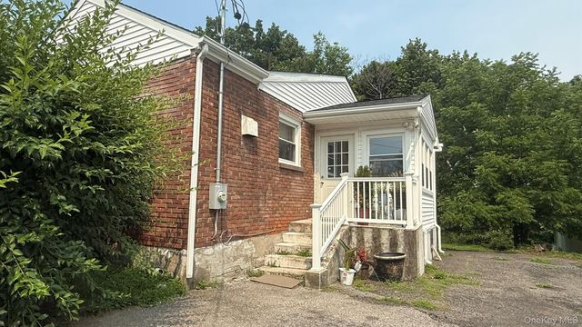 3 Elm Street, New Windsor, NY 12553