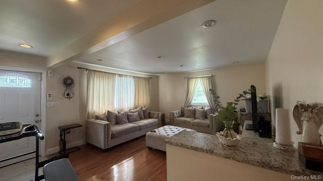 3 Elm Street, New Windsor, NY 12553