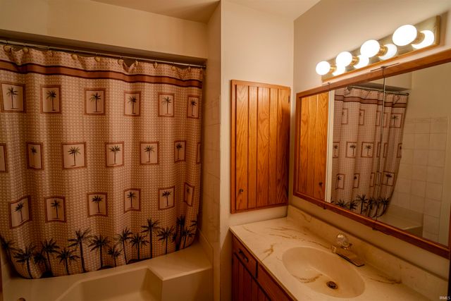 1724 Bent Tree Trail, West Lafayette, IN 47906